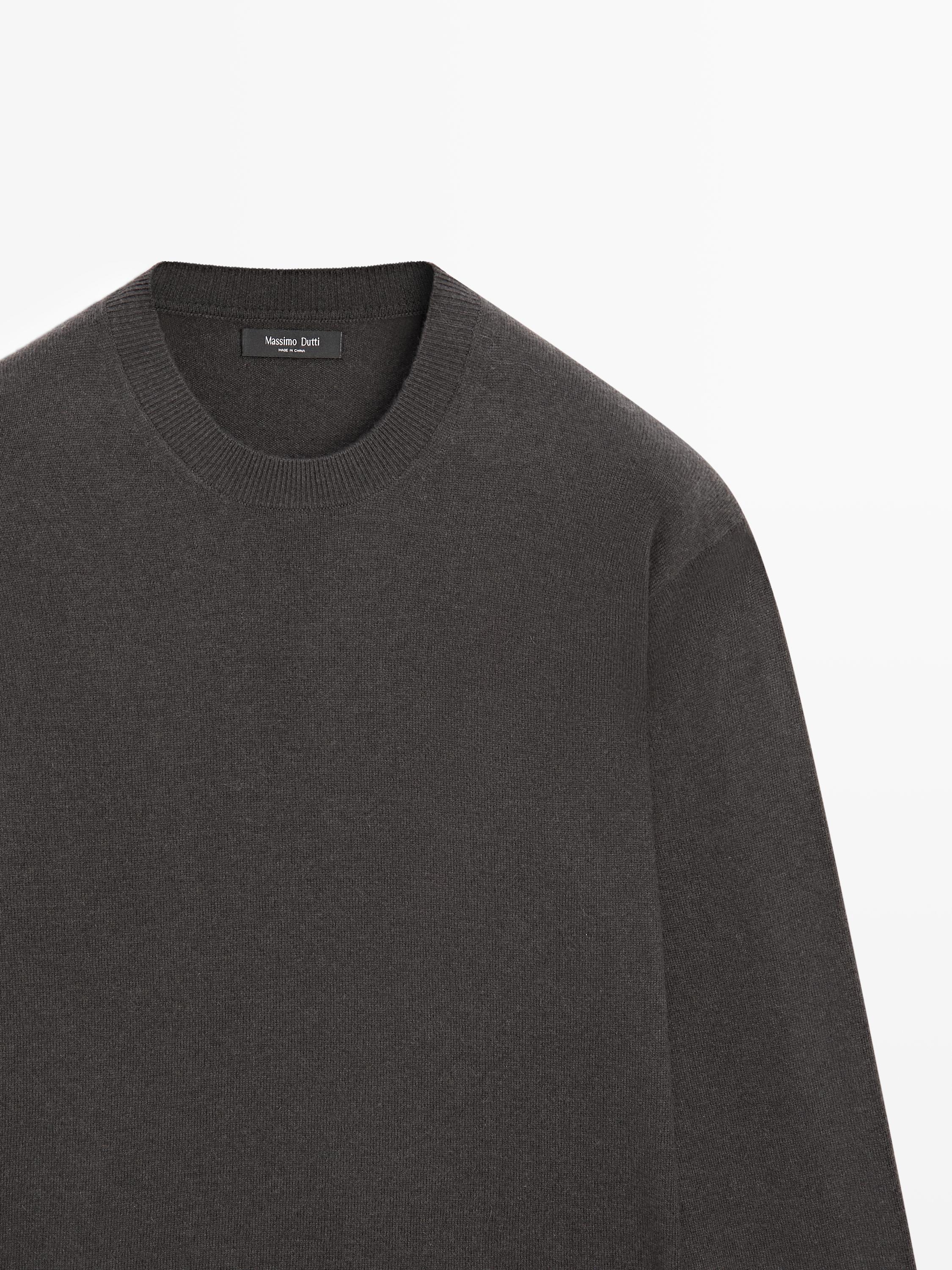 Knit wool and cashmere blend sweater